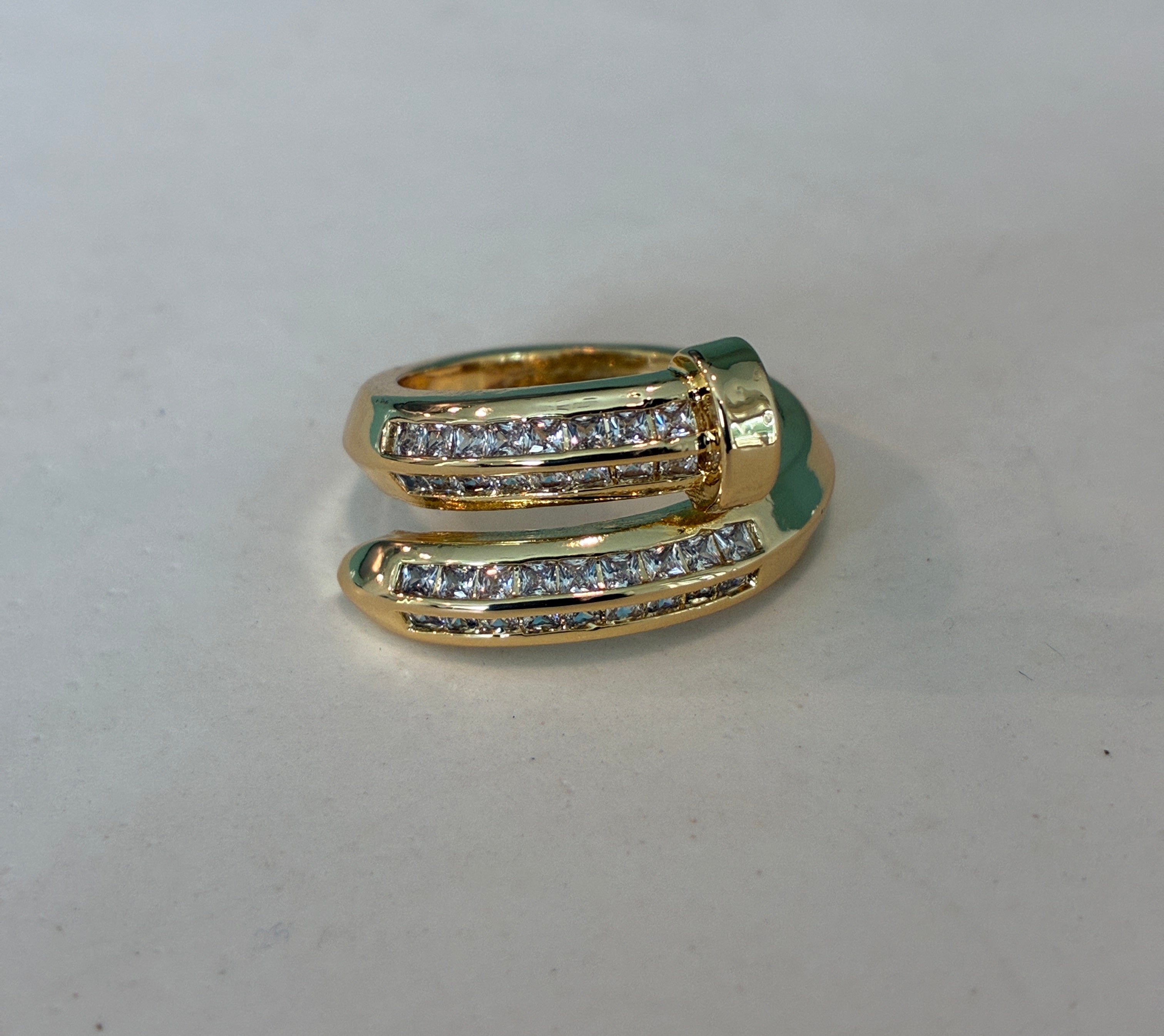 L’Clou ring
