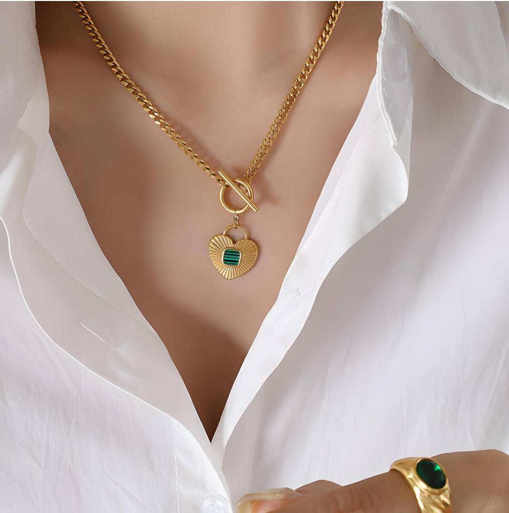 Striped heart with green enamel toggle necklace.18K triple gold plated stainless steel.High quality.