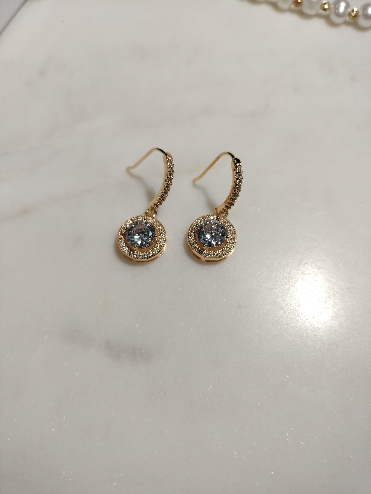 Complete circle crystal earrings 14k gold plated
