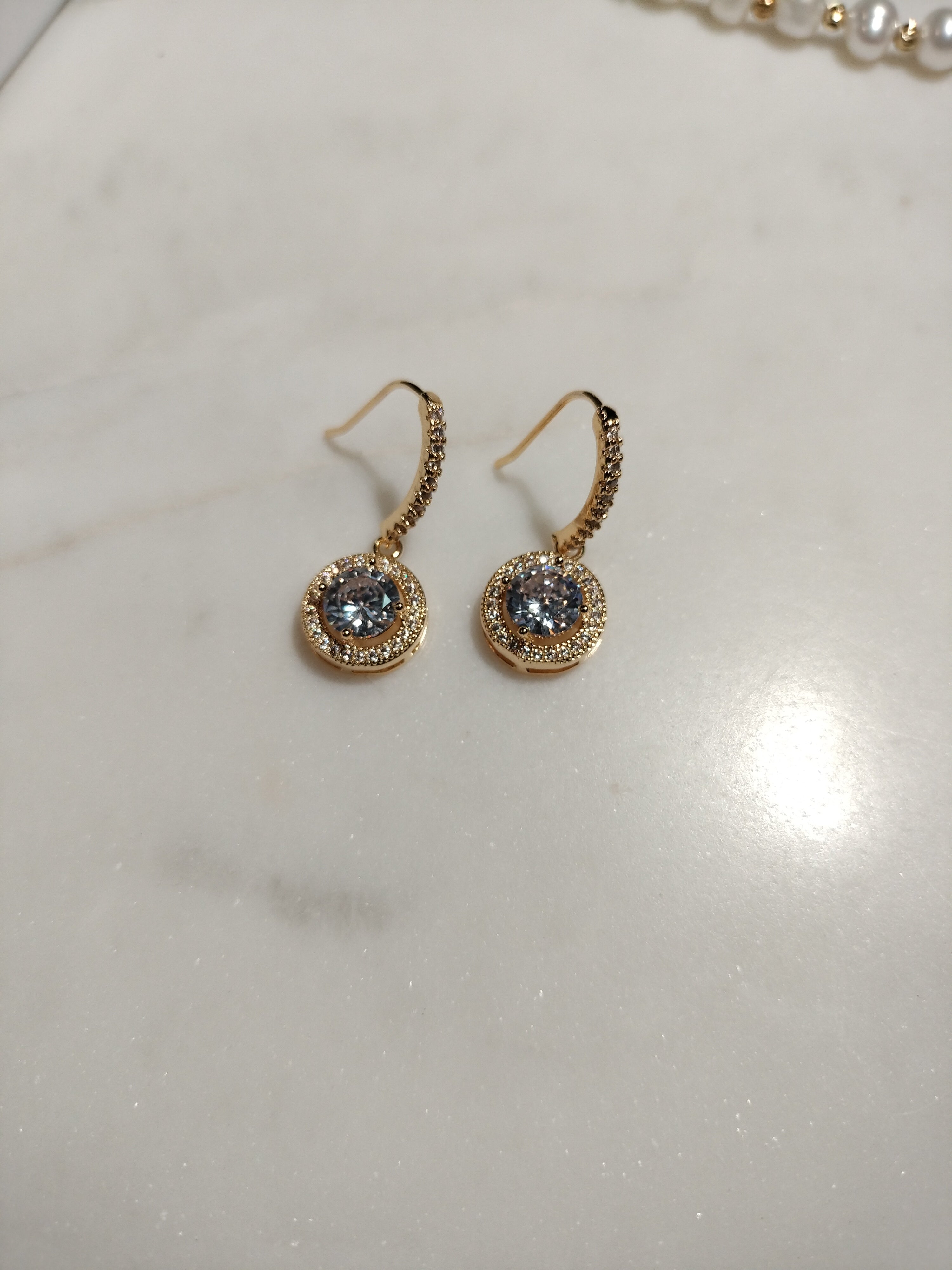 Complete circle crystal earrings 14k gold plated