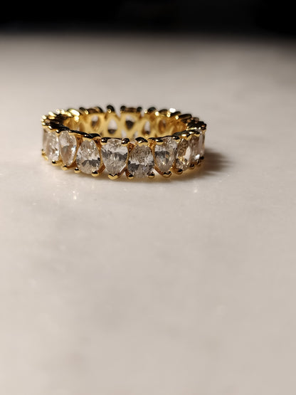 925 Sterling Silver 18 karat gold plated tear drop crystal ring in size 7.