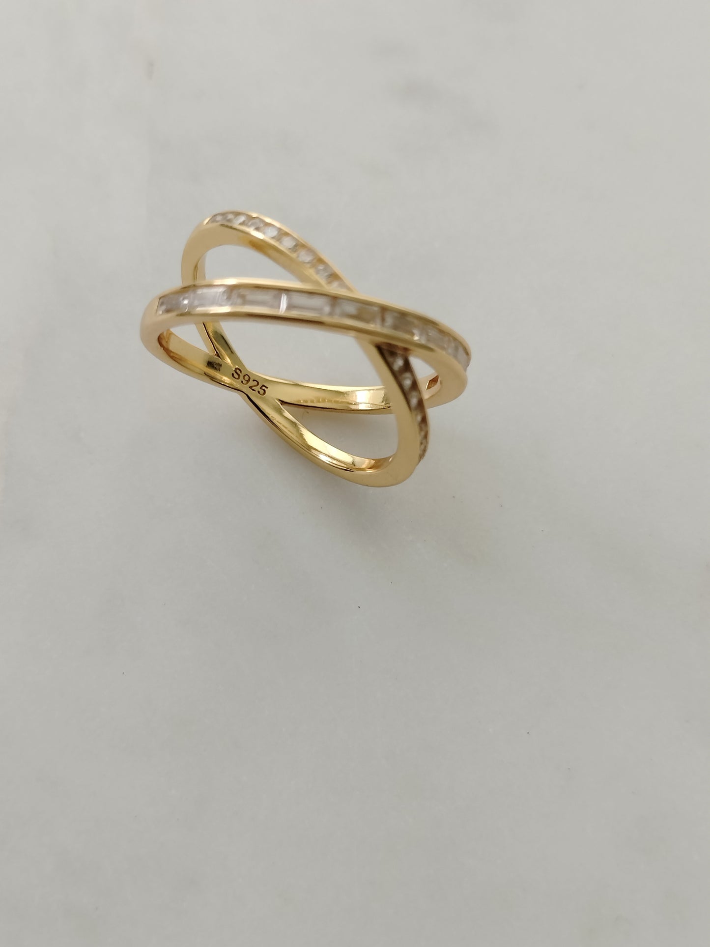 925 sterling silver infinite band 18K gold triple plated ring. (Vermeil) Size 7