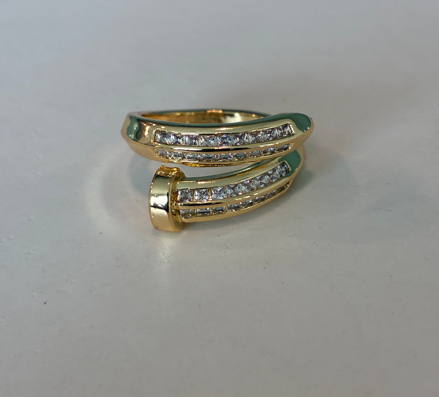 L’Clou ring