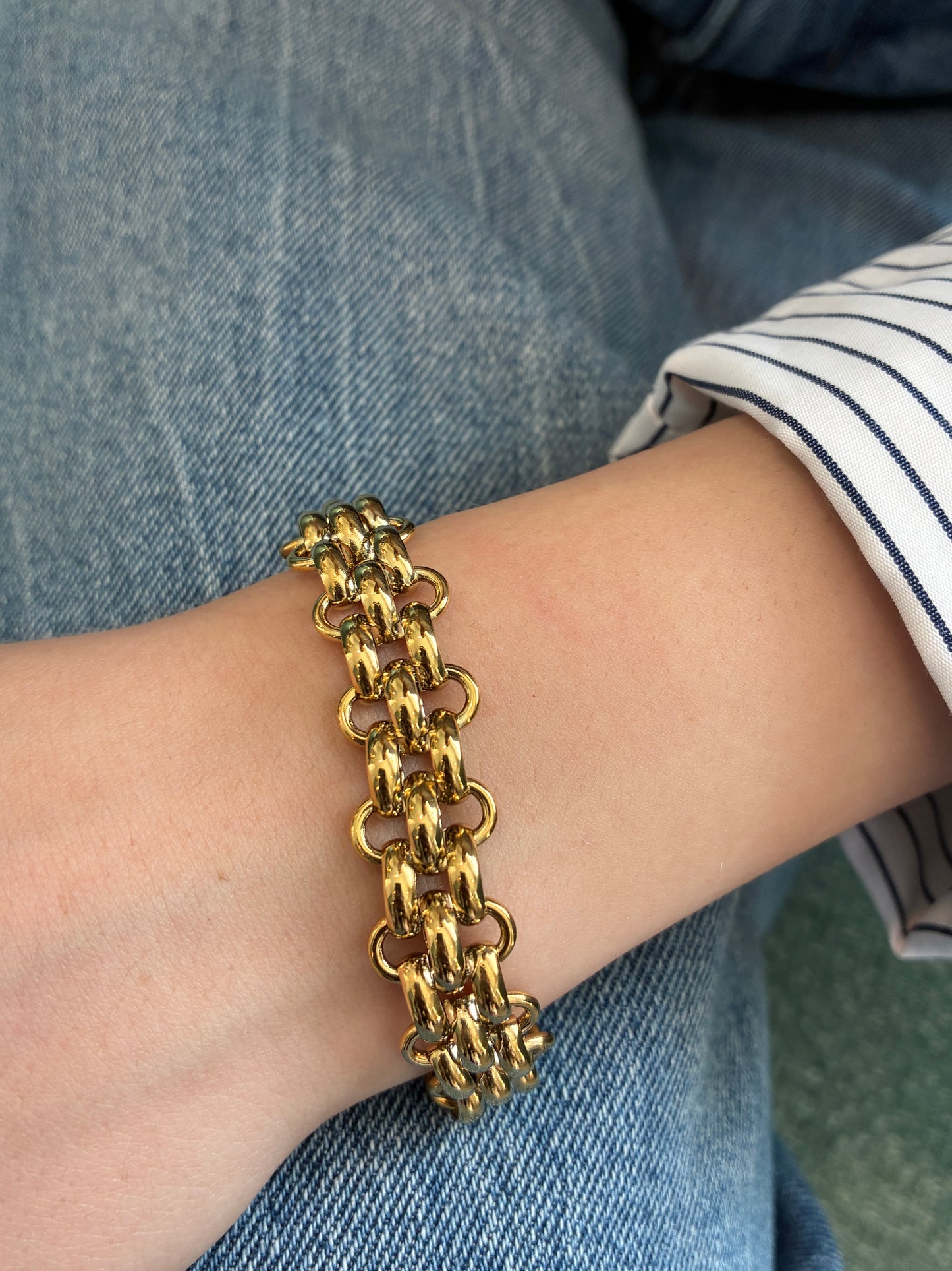Double belcher link bracelet
