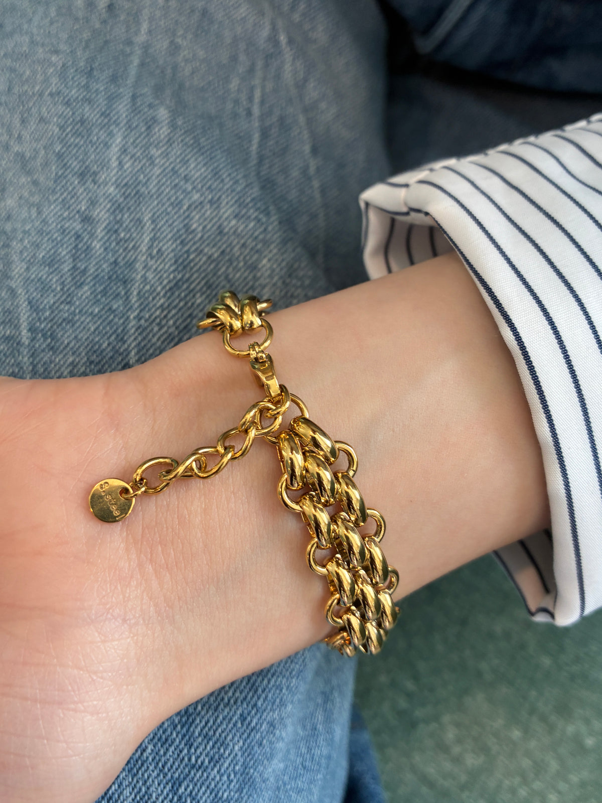 Double belcher link bracelet