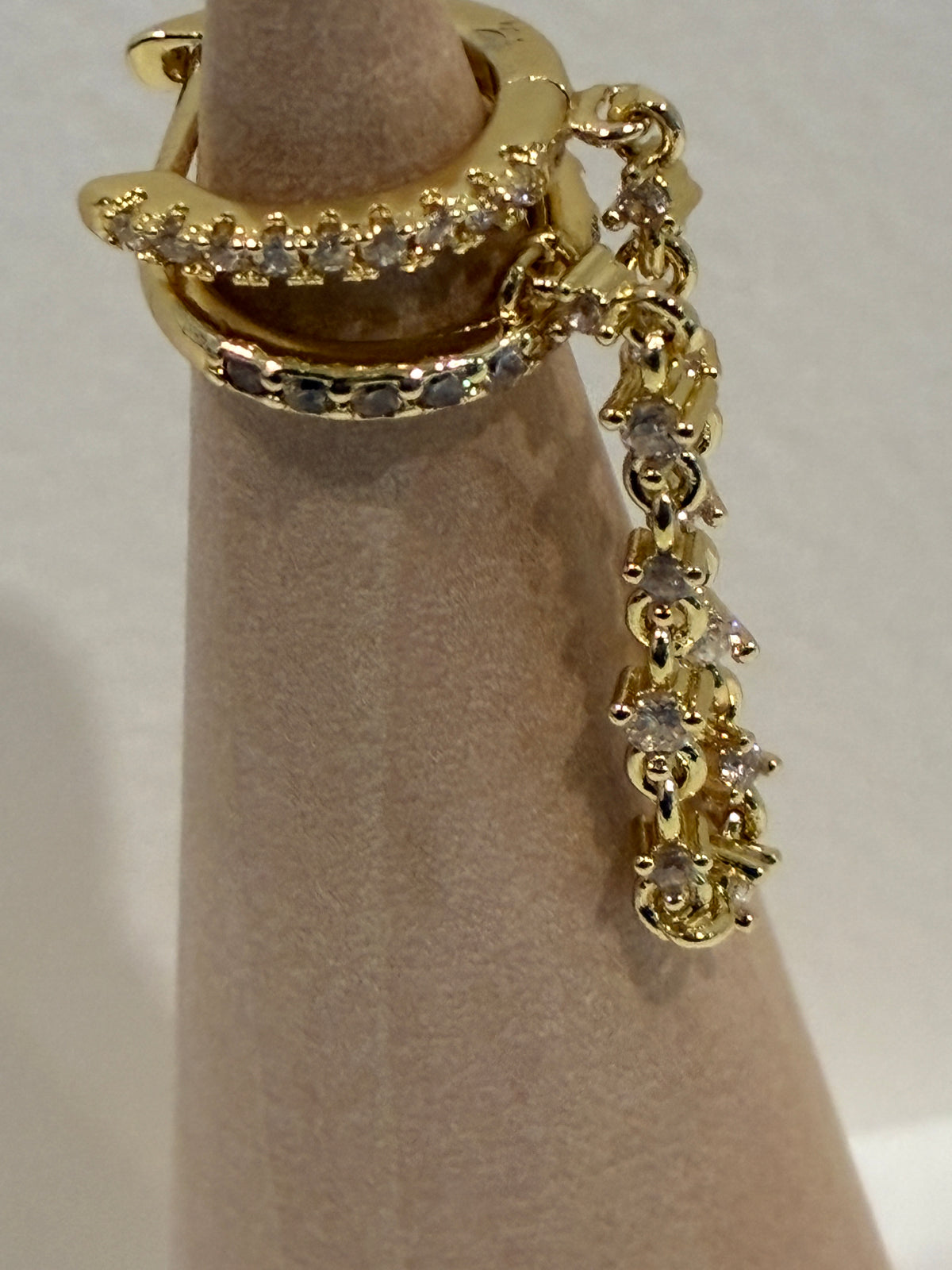Gold swoop ear cuff