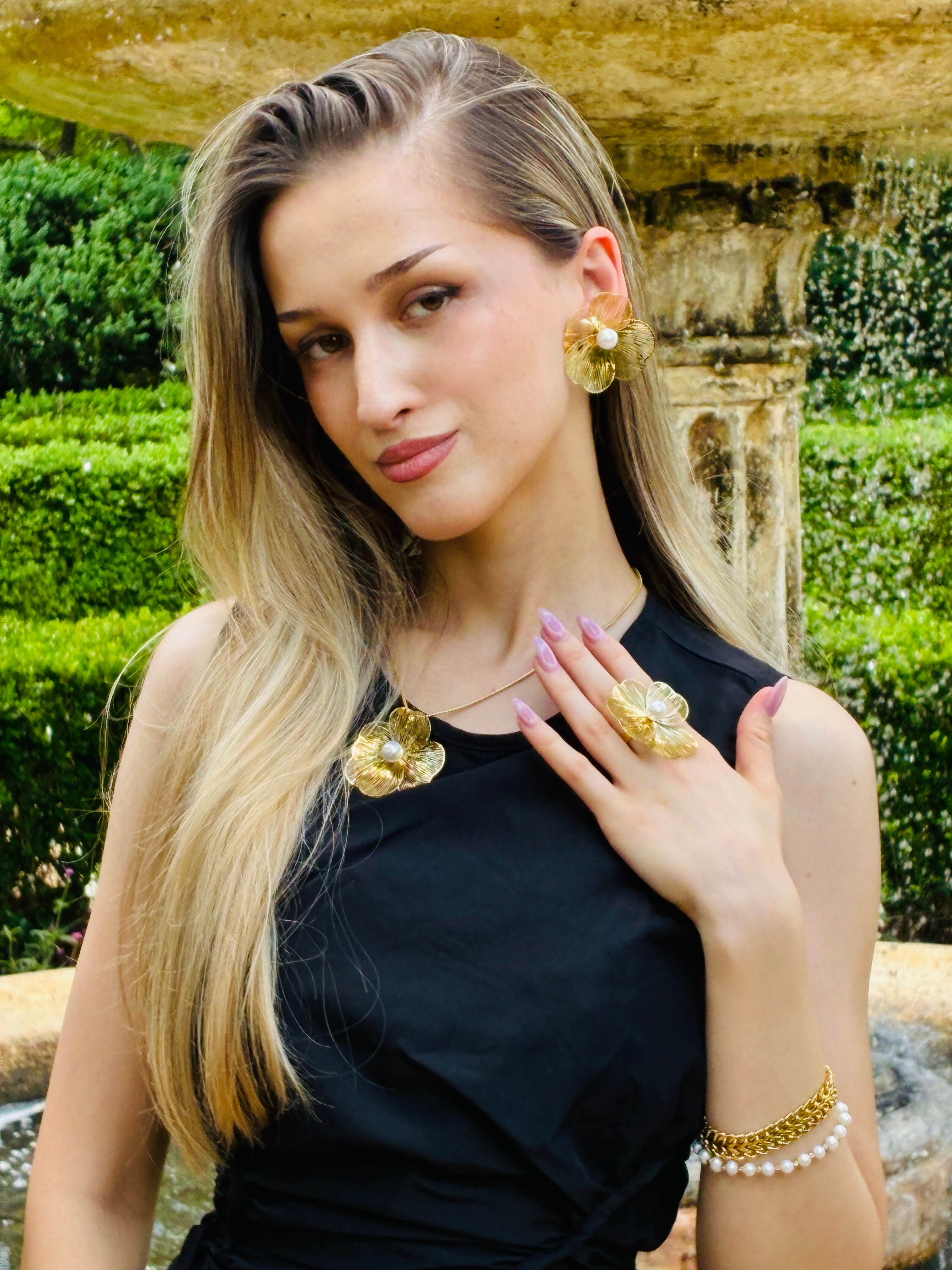 ￼ White Baroque pearl cocktail, ￼necklace, earring, and ring set.